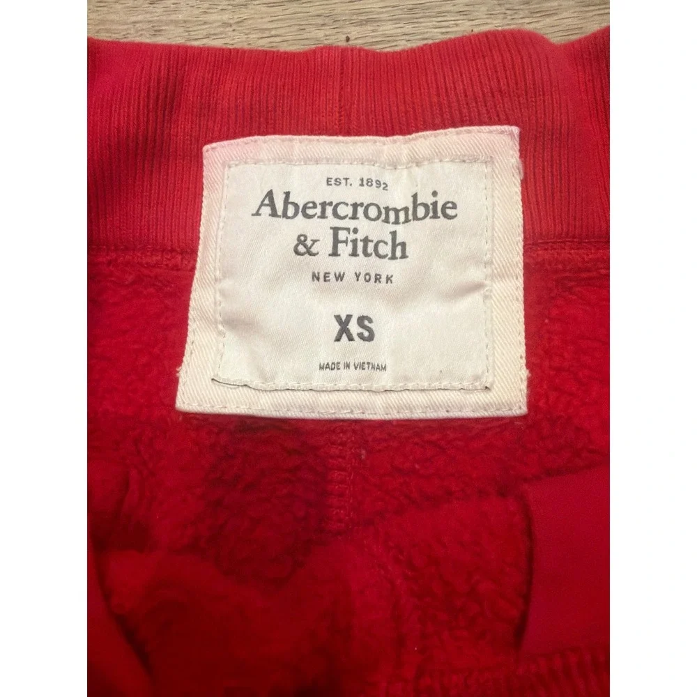 Abercrombie & Fitch Mens XS Red Fleece Sweat Shorts Varsity Logo Crest AF XS